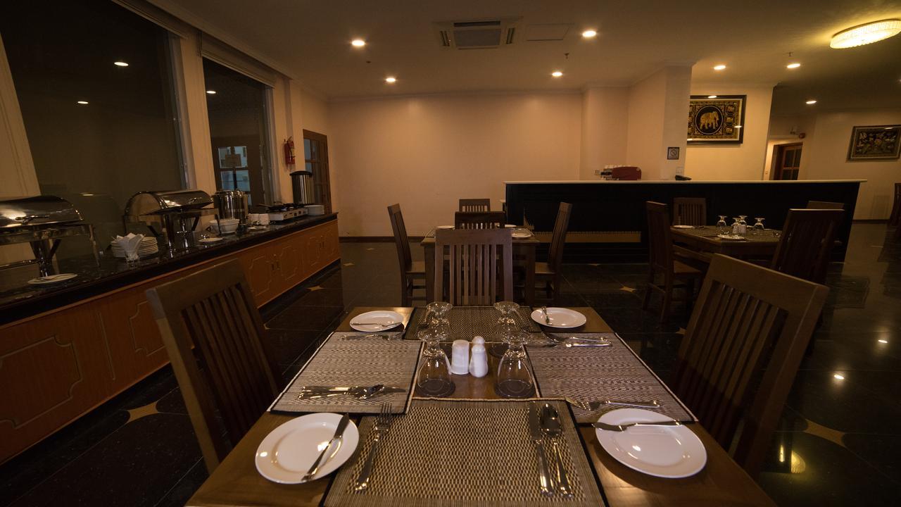 Win Unity Hotel Mandalay Exterior photo